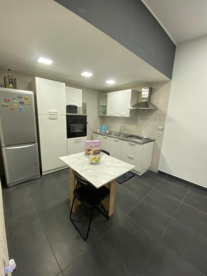 Napoli Centro Casa Con Due Camere E Cucina Esterno foto